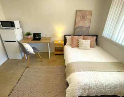 Bentleigh East 2 Room 5