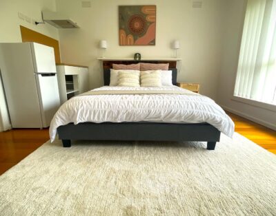 Bentleigh East 2 Room 2