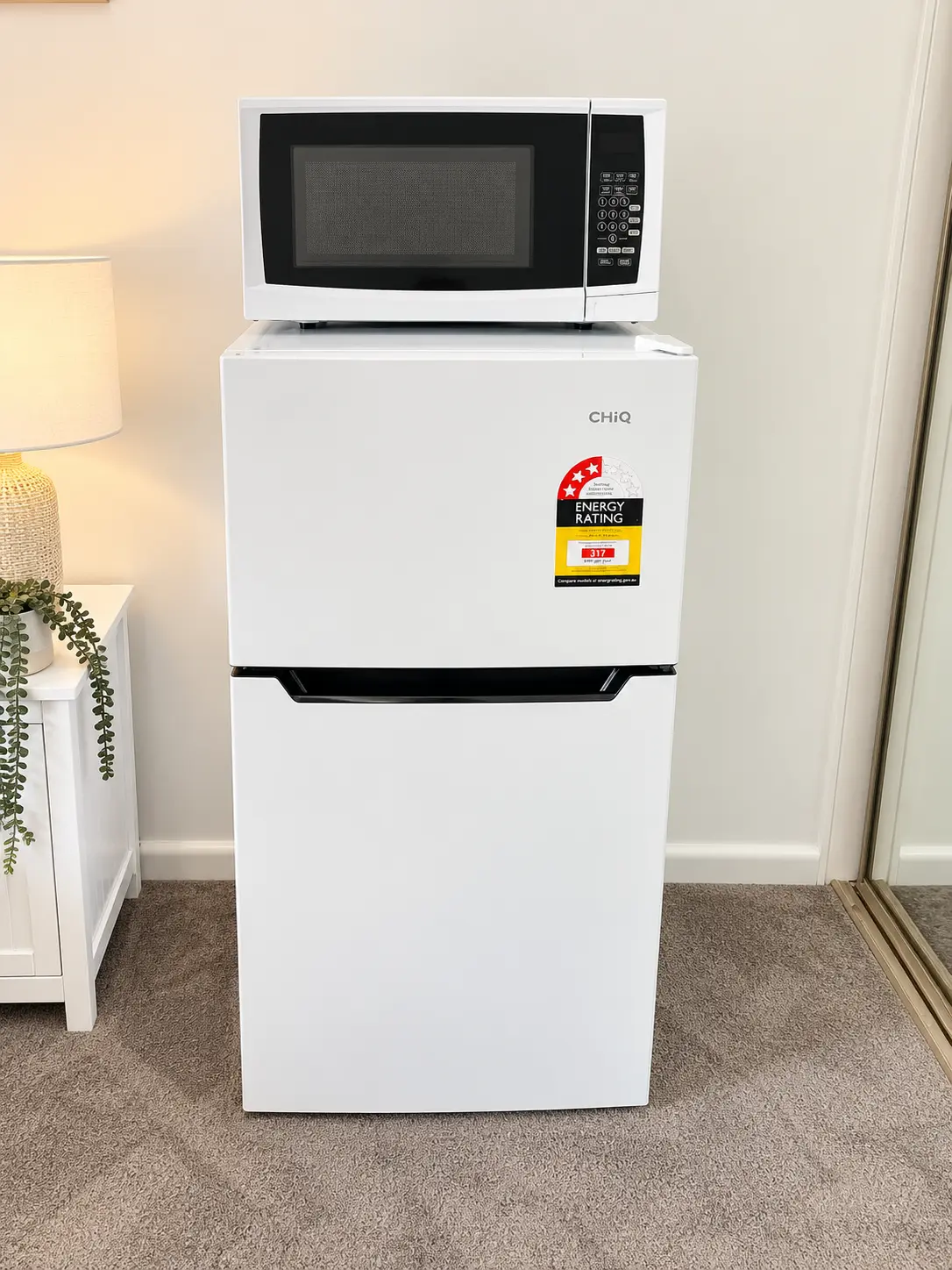 Hampton East Room 1 — fridge and microwave